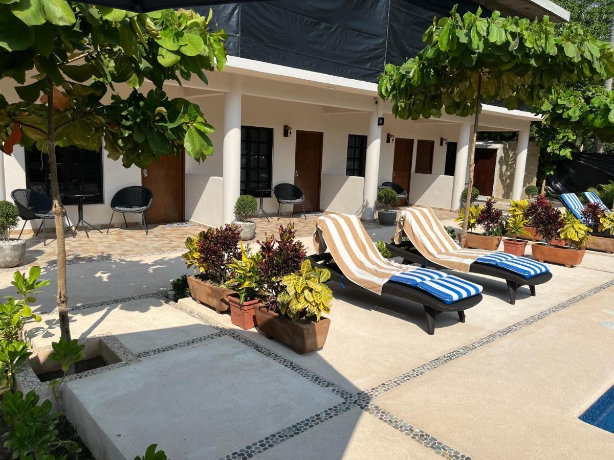 Natura Hotel & Villas Zihuatanejo Exterior foto